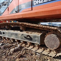 Offre Spéciale – Excavatrice Coréenne d'Occasion Doosan DH220-7, Modèle 2011, Faible Kilométrage, Moteur d'Origine, Peinture d'Origine, Haute Qualité, Seconde Main
