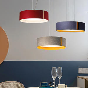 Lampe à <span class=keywords><strong>suspension</strong></span> en feutre décorative au design nordique moderne Lampe suspendue en fer d'intérieur Table à manger pour la maison Bar de <span class=keywords><strong>cuisine</strong></span> - Product Image 2