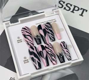 <span class=keywords><strong>Faux</strong></span> <span class=keywords><strong>ongles</strong></span> à presser en gros, <span class=keywords><strong>pas</strong></span> chers, de haute qualité, forme cercueil moyenne, motif cœur et perle, French manucure, en acrylique, à coller avec <span class=keywords><strong>colle</strong></span> - Product Image 6
