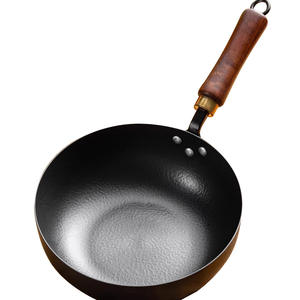 Wok hecho a mano con mango de madera, olla de hierro antiadherente para cocinar, uso en cocina, tamaño 30 cm - Product Image 4
