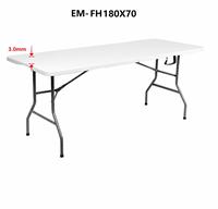 Table pliante en HDPE de 6 pieds (180x70cm) à prix direct usine, design gain de place, table de banquet commerciale pour événements et traiteur