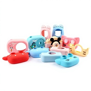 Housse de protection antichute en silicone résistante à l'usure pour appareil photo, personnalisée par Source Factory, avec cordon, pour enfants, motif dessin animé - Product Image 2