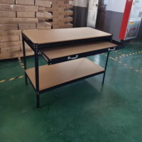 Table de travail de stockage dans l'atelier établi en bois maison bricolage outil bureau pour le travail