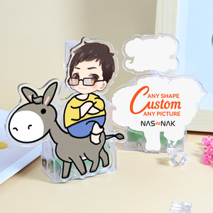 Decoración Colgante para Coche de PVC Acrílico Personalizada al por Mayor, Regalos Creativos DIY para Bodas y Navidad con Avatar de Pareja - Product Image 3