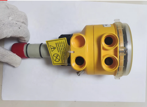 GF Signet 3-2551-P0-41 2551 マグネトメーター式流量センサー 1/2インチ～4インチパイプ用 ディスプレイ付き - Product Image 2