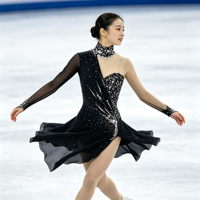 Robe de patinage artistique asymétrique noire à manches longues, dos ouvert, ornée de strass, pour filles et femmes adultes