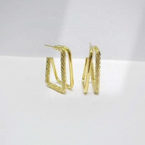 Pendientes de plata de ley 925 personalizados, estilo hip hop, chapados en oro de 18k, venta al por mayor, pendientes geométricos grandes, exagerados, únicos, estilo occidental para mujer - Product Image 4