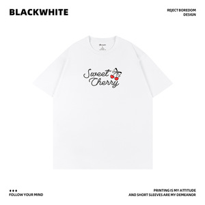 Camiseta blanca Sweet Cherry estampada unisex de corte holgado de algodón transpirable Q134 - Product Image 3