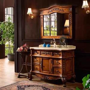 Meuble de salle de bain de style européen en chêne rouge antique, meuble-lavabo américain en bois <span class=keywords><strong>massif</strong></span> avec vasque en céramique et miroir - Product Image 1