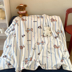 Coperta in Velluto Doppio Lato per Divano, Spessa e Calda, Ideale per Pisolini, Moderna e Perfetta per la Pausa Pranzo - Collezione Autunno Inverno - Product Image 1