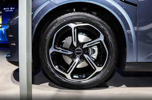 Nuevo <span class=keywords><strong>BYD</strong></span> Seal 06 GT 2WD 2026, el más vendido, con autonomía eléctrica pura de 505 km, coche sedán de tamaño mediano, 5 puertas y 5 plazas. - Product Image 5