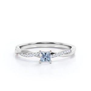 Anillo de Compromiso y Boda de Aguamarina Creada en Laboratorio de Alta Calidad, 1.10 Quilates, Corte Princesa, Plata Trenzada Clásica, para Mujer - Product Image 1