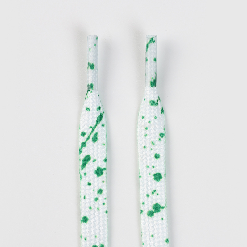 Fondo blanco con verde.