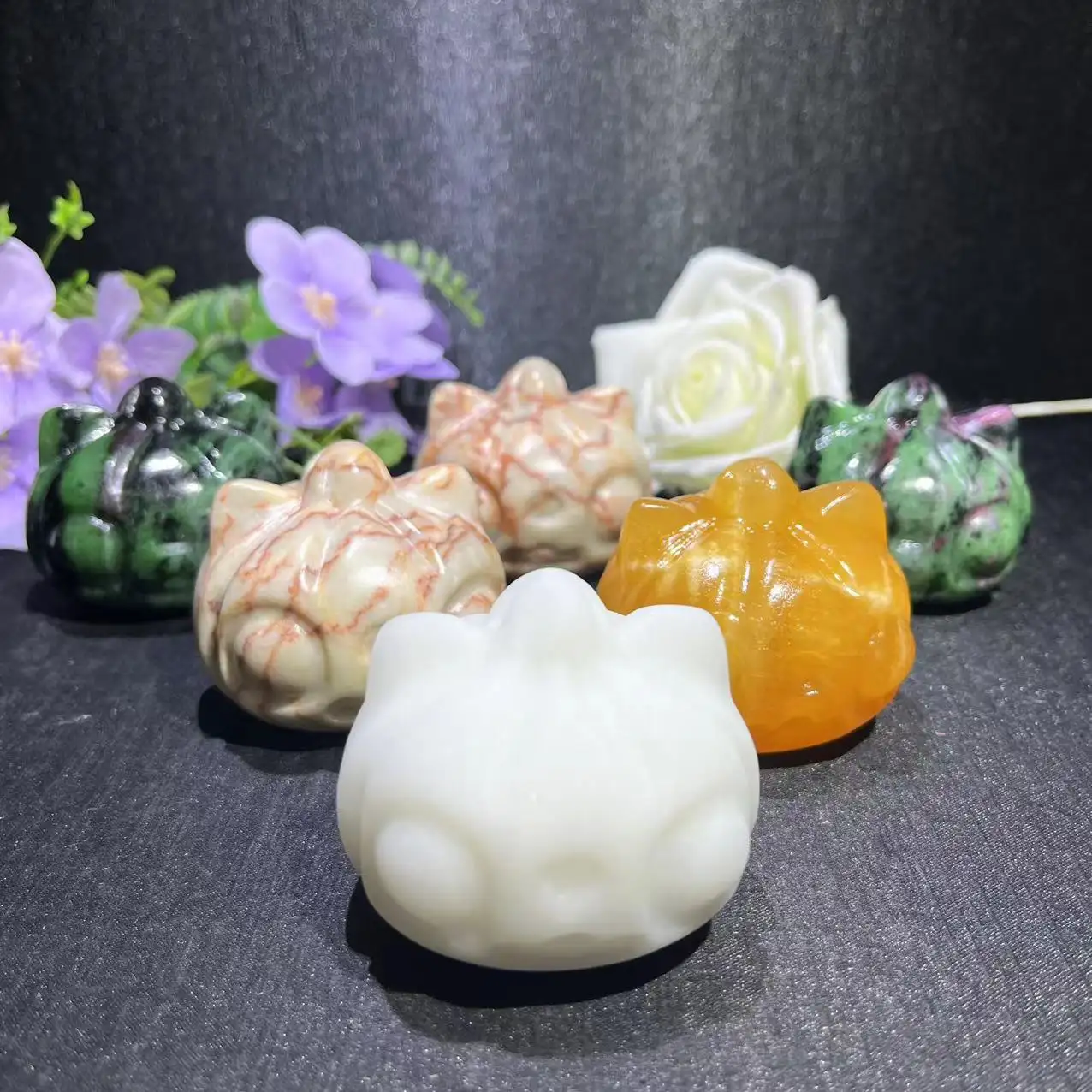 Gran oferta de artesanía a mano de cristal, tallas personalizadas, fantasma de calabaza de Jade blanco para Decoración