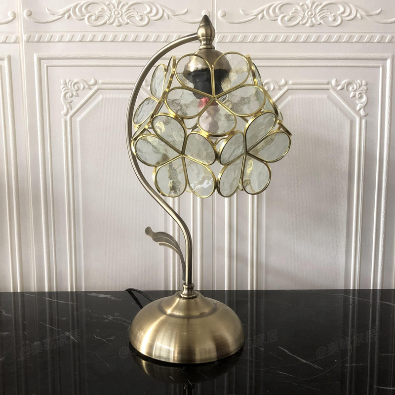 สีอ่อนของดอกซากุระ