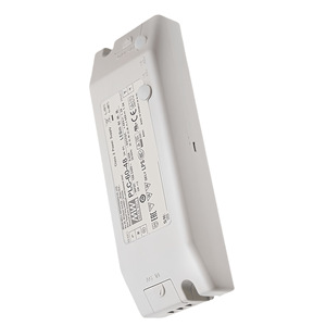 Controlador LED Mean Well PLC-30-15 de 30W con salida única, clase 2, para proyectores - Product Image 2