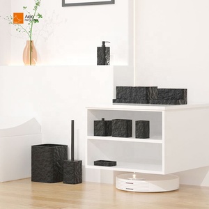Corbeille à papier en résine noire style rock personnalisée, de haute qualité, pour hôtels de luxe, avec <span class=keywords><strong>pieds</strong></span> en caoutchouc, pour rangement de mouchoirs <span class=keywords><strong>dans</strong></span> <span class=keywords><strong>les</strong></span> salles de bain. - Product Image 4
