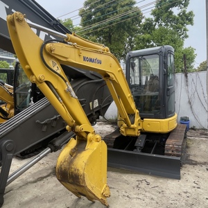 รถขุดขนาดเล็ก KOMATSU PC35MR มือสอง น้ำหนัก 3.5 ตัน รถขุดไฮดรอลิกแบบตีนตะขาบ เครื่องจักรก่อสร้าง - Product Image 6