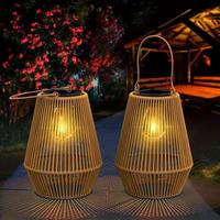 Lanterne solaire LED portable jaune imperméable pour l'extérieur, idéale pour le jardin et la cour, lampe de table et décoration suspendue pour arbre