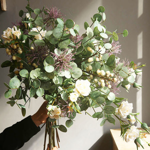 Plante artificielle d'eucalyptus Yihua Floral Art, verdure en soie pour décoration intérieure et arrangements de mariage - Product Image 4