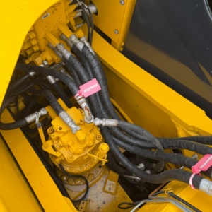 Excavatrice sur chenilles Komatsu PC160 d'occasion, 16,5 tonnes, avec force de déchiquetage et profondeur de creusement de 5,61 m, à vendre pour l'exportation, terrain souple - Product Image 2