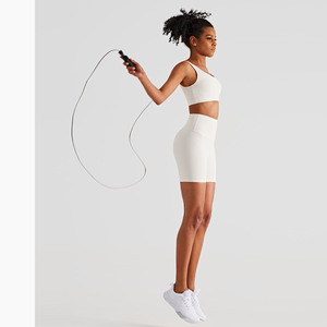Nouveau design, qualité supérieure, résistant à la décoloration, vêtements de sport pour femme, leggings courts côtelés taille haute effet pêche pour femme - Product Image 2