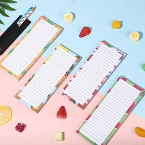 Bloc-notes magnétique pour réfrigérateur, design en forme de fruits, lot de 4, écologique, avec 200 feuilles pour les listes d'épicerie et de courses - Product Image 1