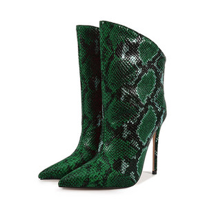 <span class=keywords><strong>Bottines</strong></span> sexy à talons hauts et fins à motif <span class=keywords><strong>python</strong></span> à bout pointu et à bouche inclinée de style européen et américain - Product Image 1
