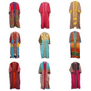 ชุดกิโมโนผ้าไหมญี่ปุ่นทำมือแบบวินเทจสำหรับผู้หญิง ตกแต่งด้วยผ้าปะติดปะต่อ ยาว ใส่สบายในฤดูร้อน หรูหรา นุ่ม ระบายอากาศได้ดี และให้ความอบอุ่น - Product Image 1