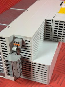 Lenze E84AVHCE7524SB0 8400 HighLine C 7.5kW มอเตอร์ไฟฟ้ามือสอง - Product Image 6