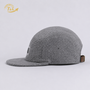 Gorra de Béisbol 4U Gris de 5 Paneles, Unisex, Ajustada, de Algodón Jersey, Estilo Casual Deportivo, Logotipo Frontal Ajustable, Color Sólido - Product Image 3