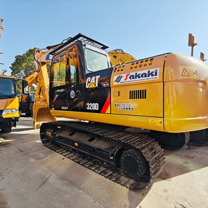 Excavadora de cadenas 90% nueva en buen estado, ideal para trabajos pesados, modelo CAT 320D2 usada. - Product Image 3