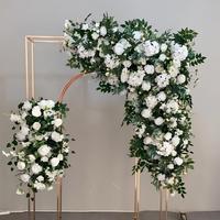Arche de fleurs artificielles blanches et vertes faites à la main, arrangement floral de roses et d'hortensias pour la décoration d'événements de mariage en intérieur et en extérieur