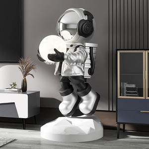 <span class=keywords><strong>Grande</strong></span> marée de jeu poupée d'astronaute ornements de sol de salon lampe <span class=keywords><strong>les</strong></span> astronautes se déplacent vers la nouvelle maison cadeaux décoration de la maison figurine d'action - Product Image 5