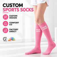 Chaussettes de compression sportives personnalisées, chaussettes athlétiques confortables pour femmes, entraînement d'équipe, entraînement, chaussettes de football roses, fabricant