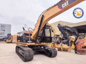 รถขุดตีนตะขาบ Caterpillar 320D ปี 2010 มือสอง น้ำหนัก 20 ตัน เครื่องยนต์ Cummins ปั๊มไฮดรอลิก PLC แบริ่ง ความจุบุ้งกี๋ 1 ลูกบาศก์เมตร มอเตอร์ - Product Image 5