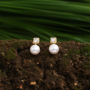 Pendientes de Moda con Perlas y Cristales, Acero Inoxidable 316L con Baño de Oro PVD - Product Image 3