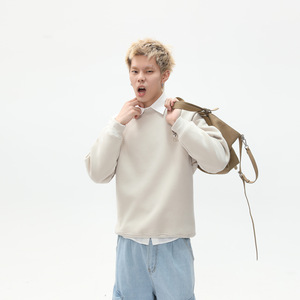 Abbigliamento Maschile |   Maglione Autunnale in Cotone Felpato con Ricamo sul Collo e Motivo a Cuore, Vestibilità Ampia, Lavaggio Enzimatico, Quattrocentoventi - Product Image 6