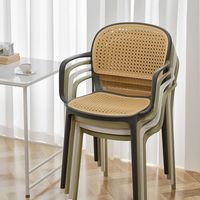 Bestseller Moderner Gartenstuhl mit Hohlrücken, Stapelbar, Kunststoff-Rattan, Umweltfreundlich, Langlebig, für Hotel & Wohnzimmer