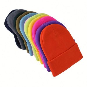Gorros de Punto al por Mayor para Adultos, Hombres y Mujeres, de Color Sólido, en Stock, Gorro de Invierno Cálido, con Logotipo Personalizado, Gorro de Punto Colorido - Product Image 4