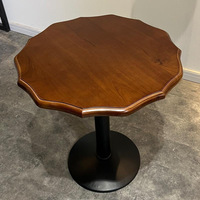 Table à manger de restaurant moderne en bois massif et acier, durable, pour usage commercial et bar à domicile