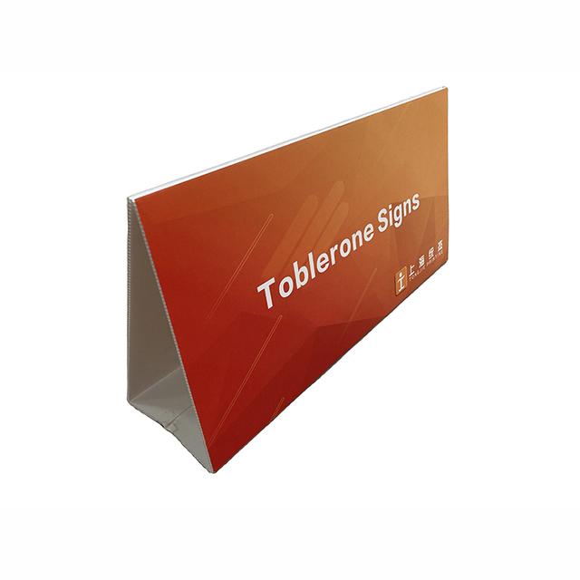 Custom Triangular Signs and Advertising Corrugated Board Signs for Outdoor
