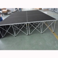 Scène de DJ portable en alliage d'aluminium et contreplaqué, facile à assembler et à démonter - RK-Portable Stage RAK-SQ4I Certifiée CE