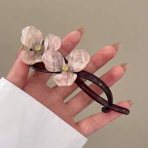 Barrettes à cheveux de haute qualité, pinces à cheveux en plastique, barrettes à cheveux fleuries - Product Image 4