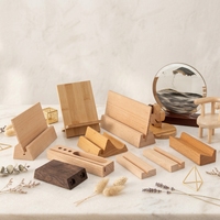 Support de cartes en bois massif naturel, présentoir de cartes postales de bureau, support de photos et de notes en bois avec fentes, base en bois gravée au laser personnalisée