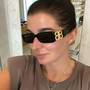 Yeni toptan özel logo HD gözlük B dekorasyon UV400 kare optik çerçeve moda güneş gözlükleri