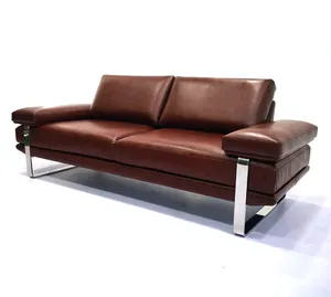 Modern big sofa in tan italian leather/Leather Upholstery chesterfild style 3 seat sofa