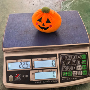 Regalo de Navidad: Bolas antiestrés de descompresión, bonitas calabazas y fantasmas, juguete de amasar de peluche para aliviar el estrés - Product Image 4