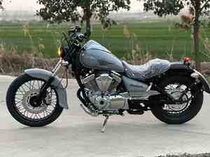 รถมอเตอร์ไซค์ยามาฮ่า คิงครุยเซอร์ พร้อมเครื่องยนต์วีทวิน 250 ซีซี สไตล์เรโทรแบบฮาร์เลย์ - Product Image 5