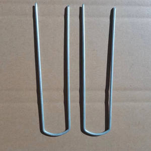 Piquets de jardin en acier galvanisé en forme de U de 6 pouces à tête plate, à tige lisse, pour aménagement paysager, barrière, couvre-sol et tuyau d'irrigation - Product Image 4